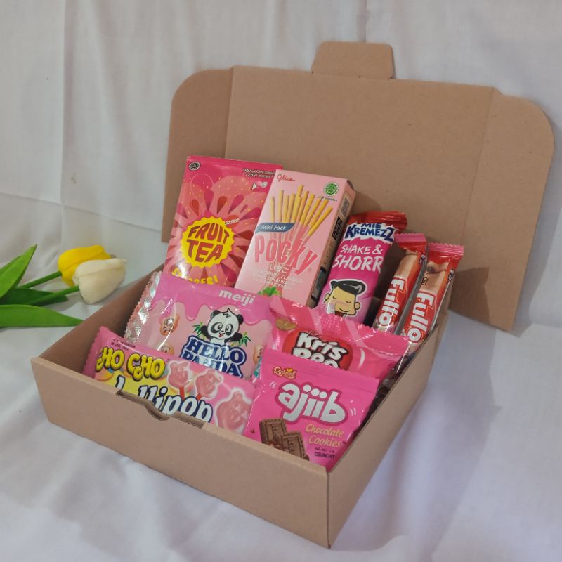 

Snack Box/Hampers Seragam Warna