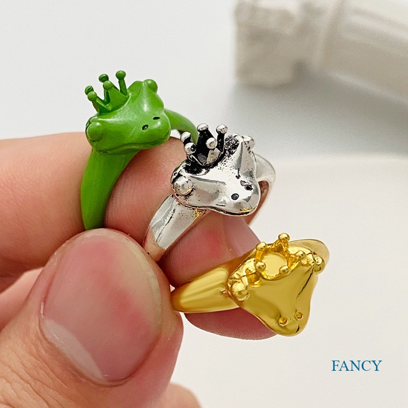 Cincin Knuckles Bentuk Mahkota Katak Bahan Logam Untuk Wanita