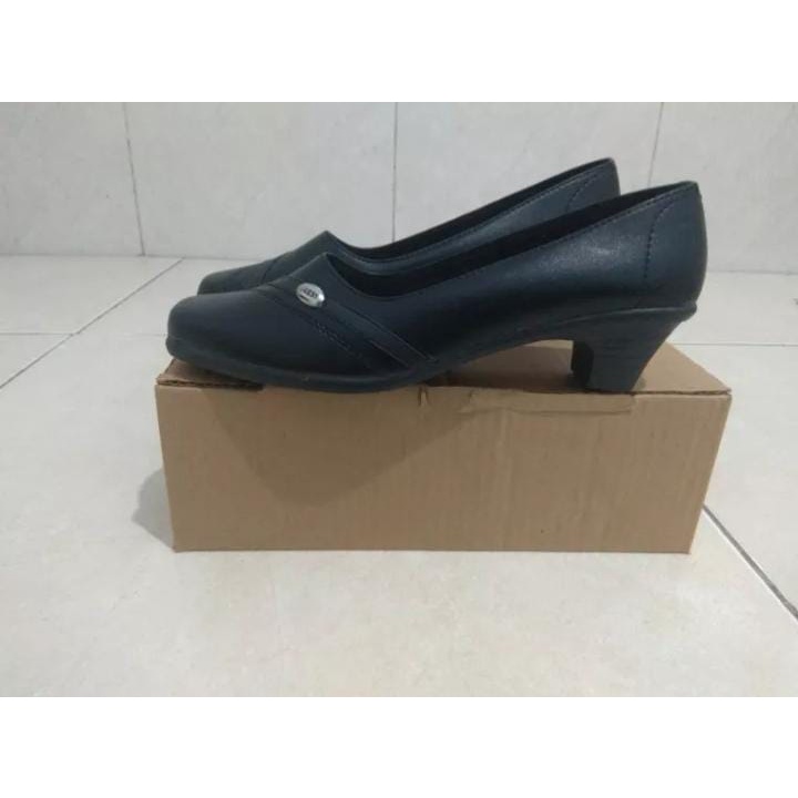 Sepatu Pantofel wanita / COD GRATIS ONGKR / fantofel cewek pantopel formal sepatu sekolah warna hitam