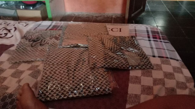 Batik Couple Keluarga ~ Sania Ruffle Ori Ndoro Jowi Dnt Motif Sogan Abu 001