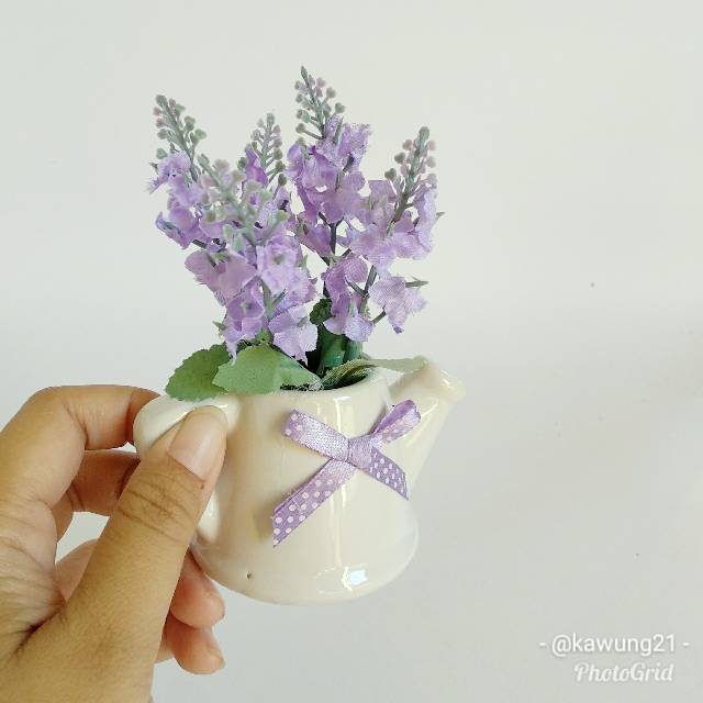 VBR05 Vas Teko Kecil Pita Bunga Lavender Artificial  Tanaman Plastik Shabby