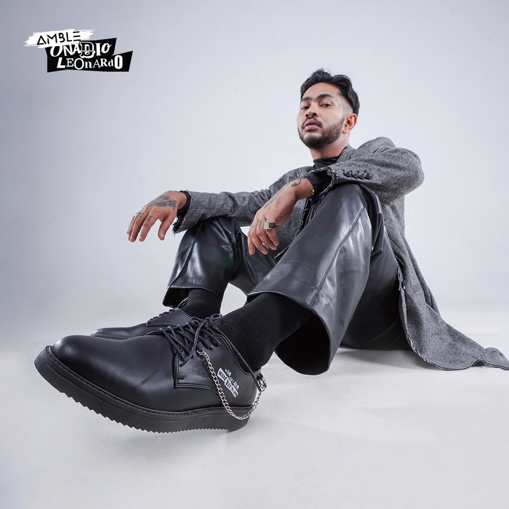 AMBLE - Sepatu Pria - Minor Deffect Carter Lite Vegan Black x Onadio Leonardo