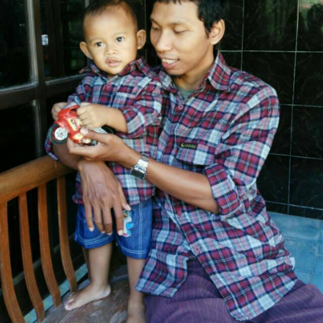 Kemeja flanel anak couple seragam