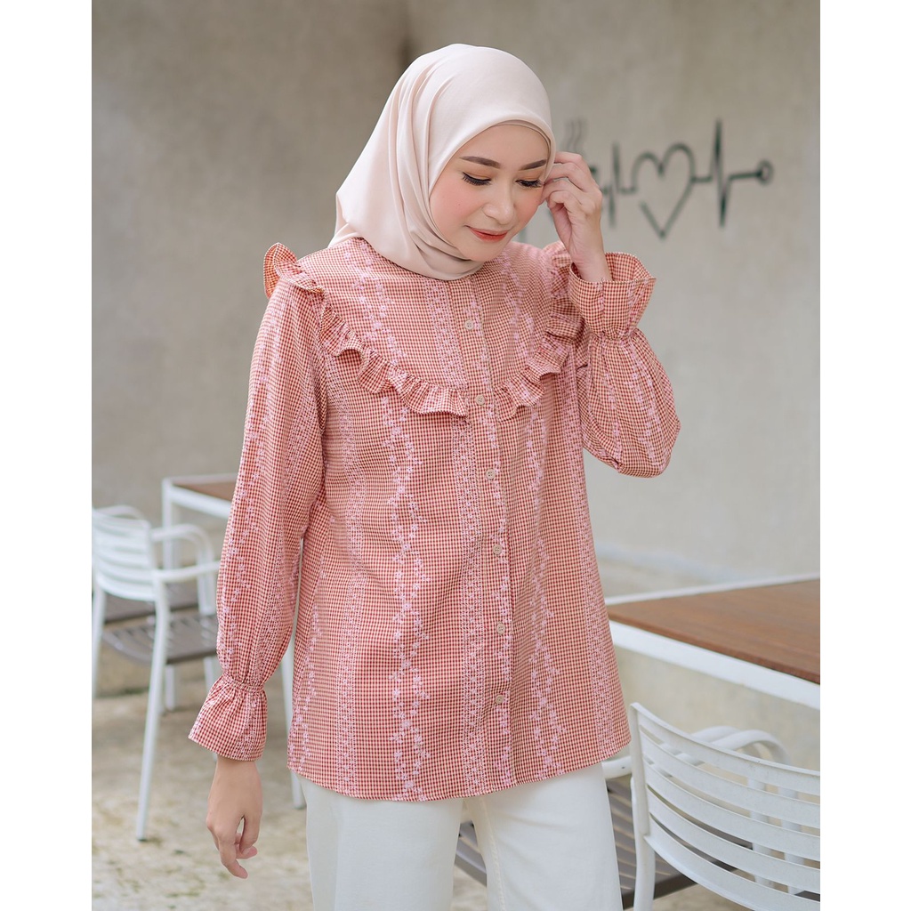 LESSIE BLOUSE