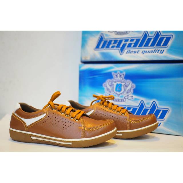 SEPATU LOAFERS PRIA KULIT BEGALDO AM702