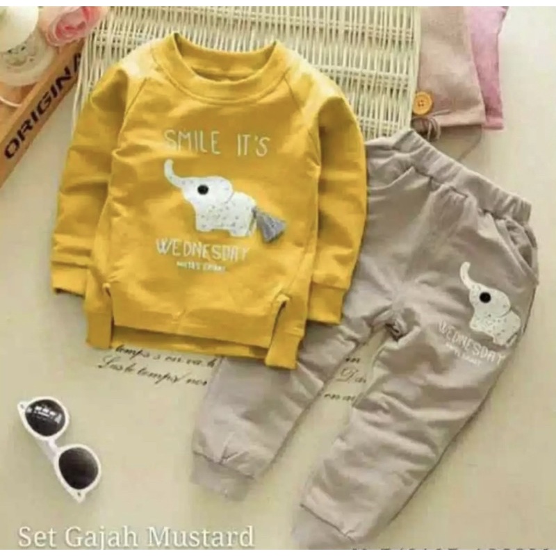 SETELAN SWEATER GAJAH PILIH WARNA 1-5 TAHUN