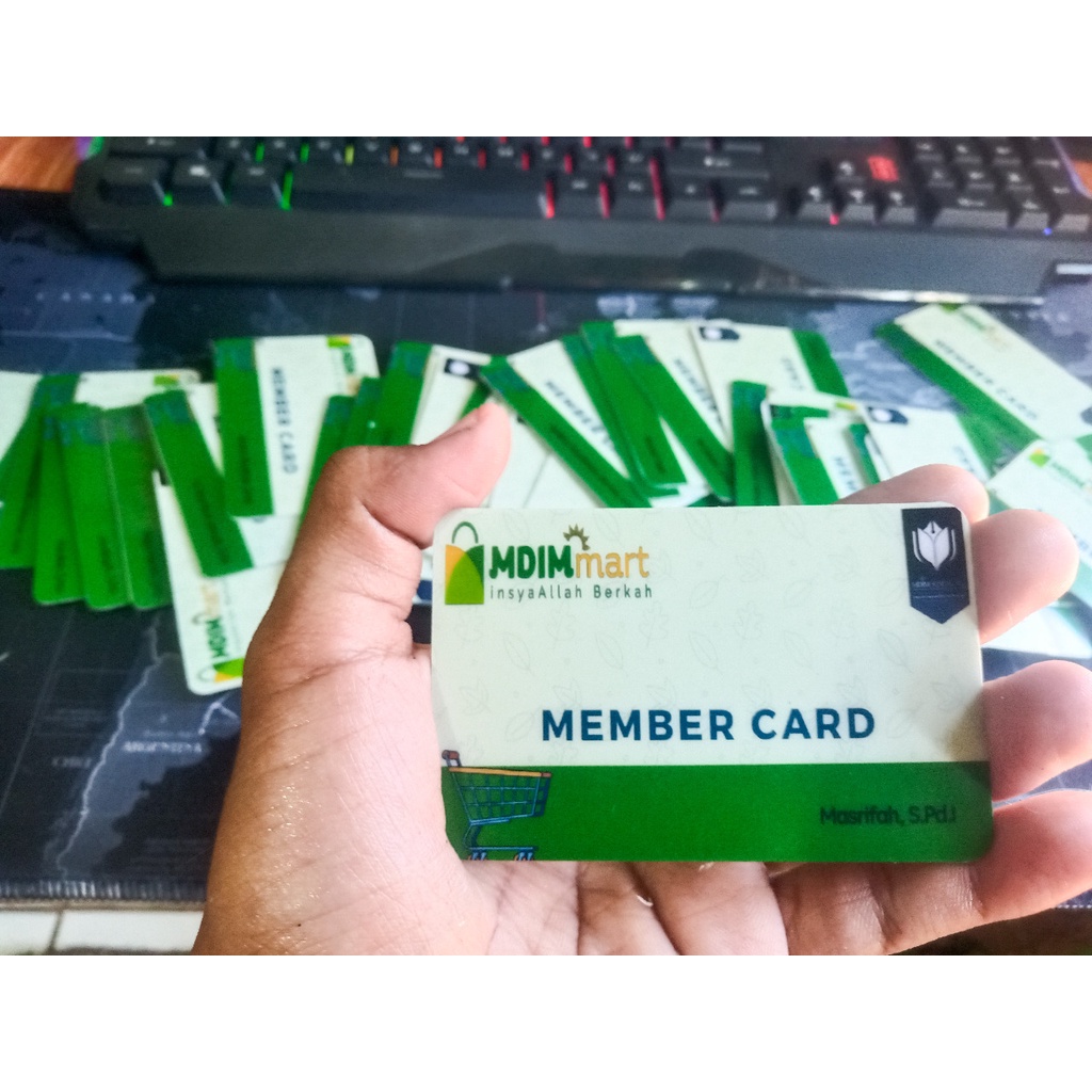 CETAK KARTU/ID CARD BAHAN PVC ,TIDAK MUDAH LUNTUR DAN PUDAR