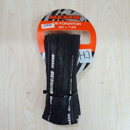 Ban Luar Tire Maxxis detonator 26x1.25 26 x 1.25