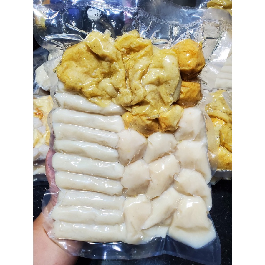 

Empek Empek Mpek Mpek Palembang Ikan Tenggiri 30Pcs Mix Komplit Cuko