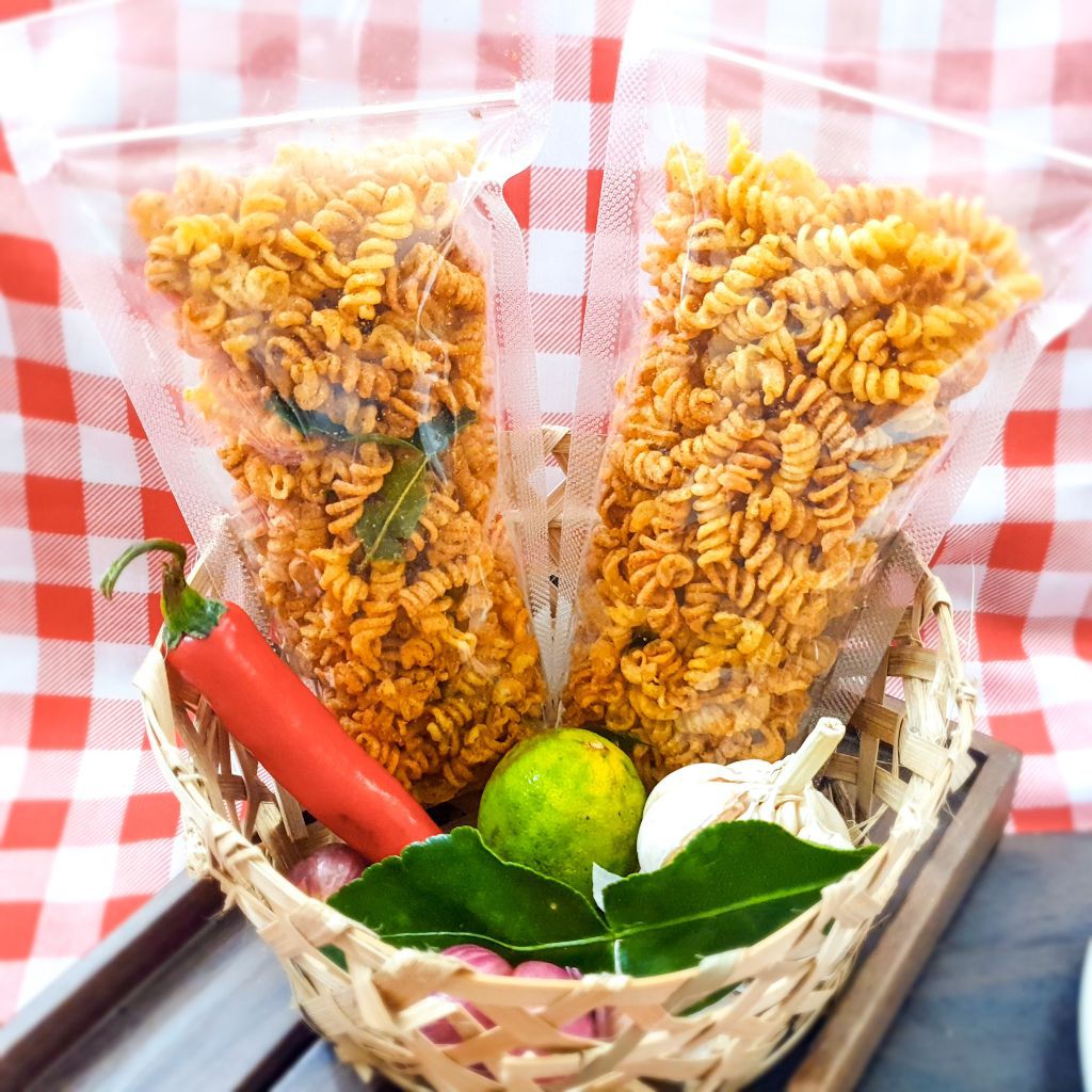 

Snack Makaroni Asin Pedas Jeruk Purut Camilan Gurih Murah