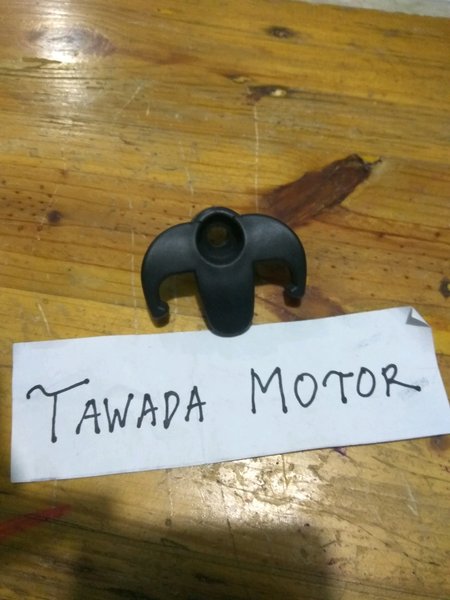 GANTUNGAN BARANG MODEL ORIGINAL BAWAAN MOTOR HONDA MATIK CABANG DUA