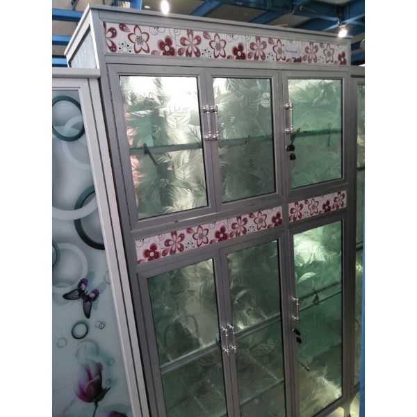 lemari piring kaca