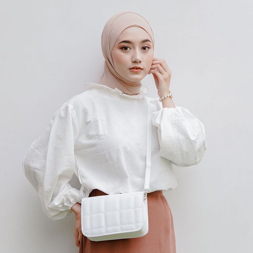 [BISA COD] Tas Selempang Slempang Sling Bag Premium Wanita - Tas Kondangan Pesta Rantai Bahu Elegan Wanita Korean Style Ootd Terbaru 2022