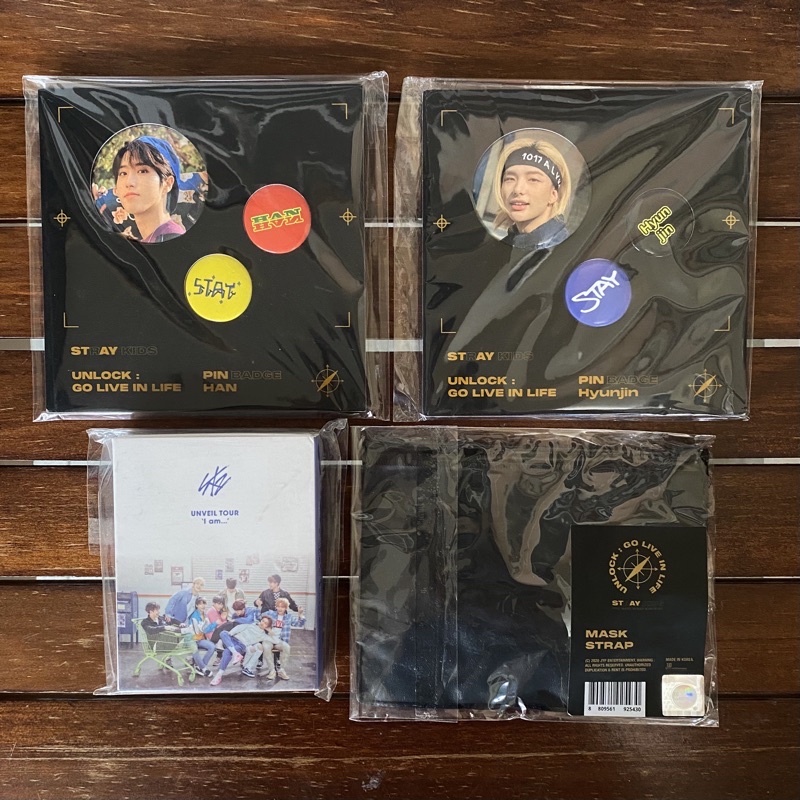 STRAY KIDS - OFFICIAL MERCH | UNLOCK: GO LIVE IN LIFE PIN BUTTON HYUNJIN & HAN JISUNG, MASK STRAP. U