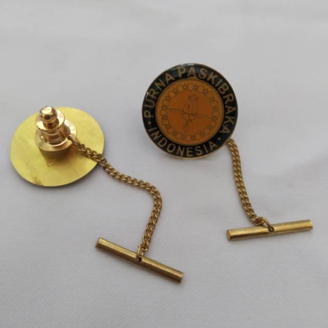 PIN PPI kancing rantai