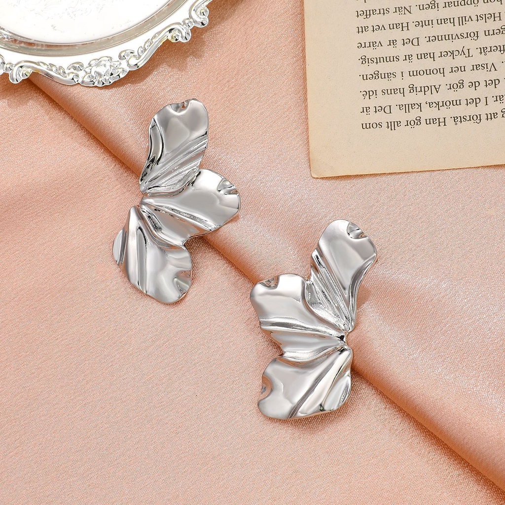 Anting Bentuk Daun Maple Warna Emas Matte Gaya Retro Untuk Wanita