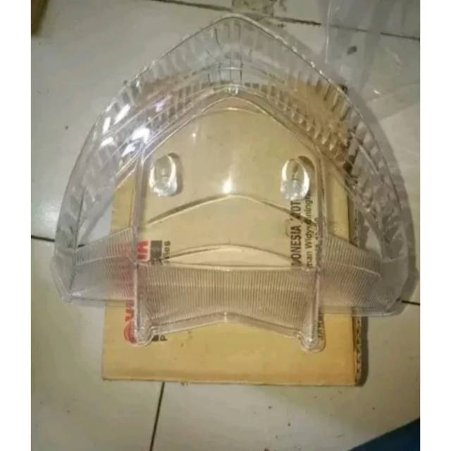 MIKA LAMPU BELAKANG VEGA RR ORIGINAL YGP