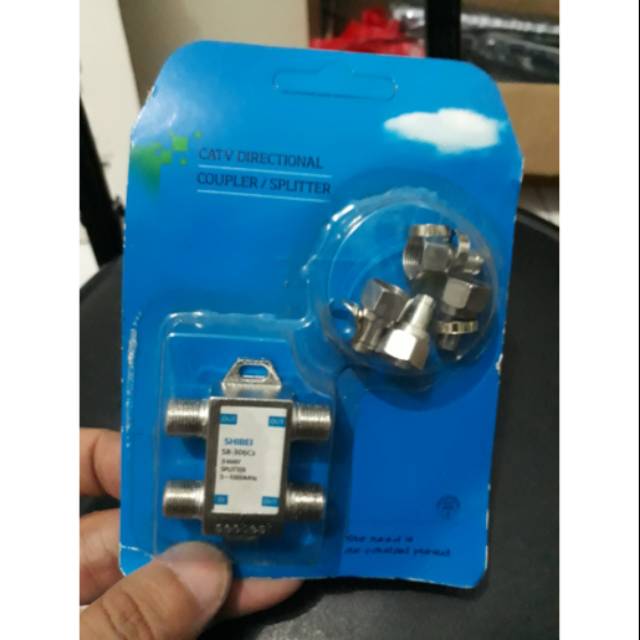 Spliter antena tv pembagi 1 antena 3 tv /3way