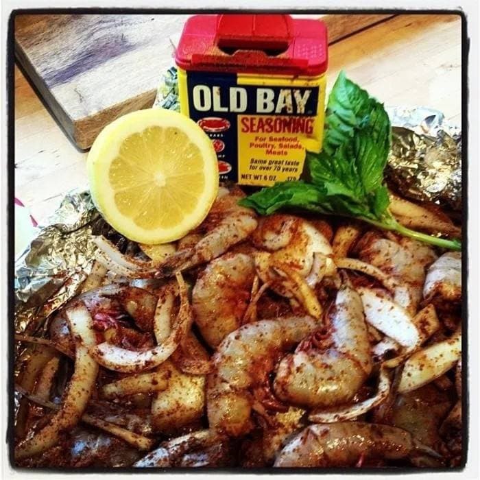 

Old Bay Import Spice Seasoning Repack 75gr / Bumbu Pedas / Bubuk Cajun Import