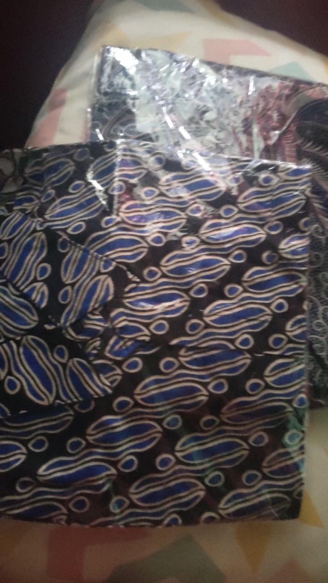 Batik Myrna - Kemeja Batik Lengan Pendek Atasan Pria Motif Seno Biru