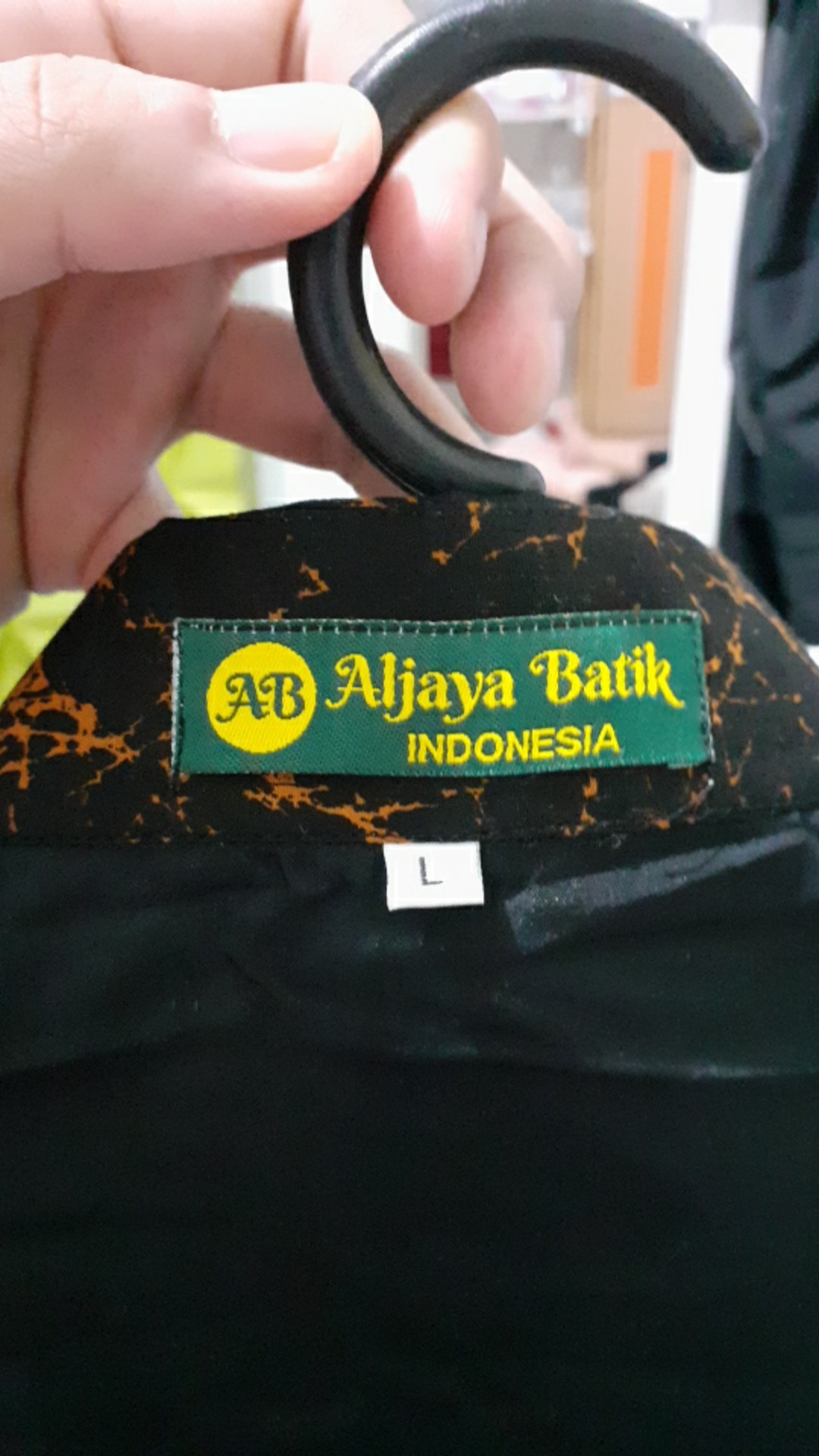 Batik Solo Kemeja Batik Pria Panjang Ajibhanu Anjani 135.000