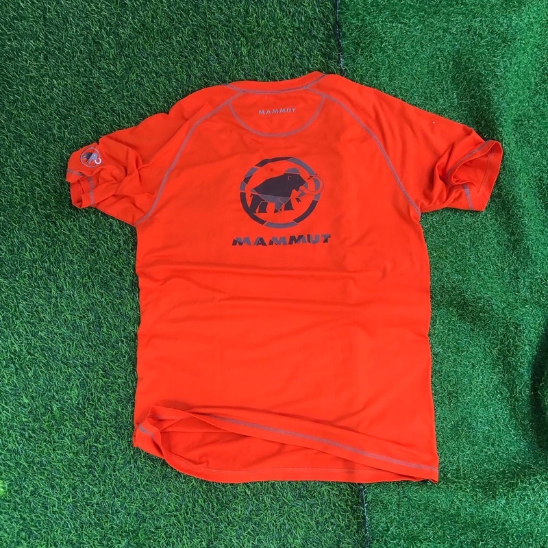 T-SHIRT KAOS MAMMUT ORIGINAL OUTDOOR SECOND BRANDED MURAH VINTAGE