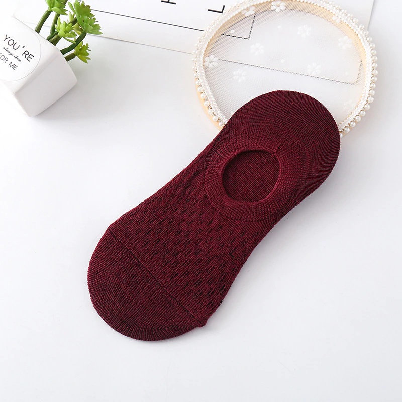 OVERFLOWS.ID Kaos Kaki Hidden Di Bawah Mata Kaki Pria Wanita Ankle Sock Basic Import Kaos Kaki-Maroon