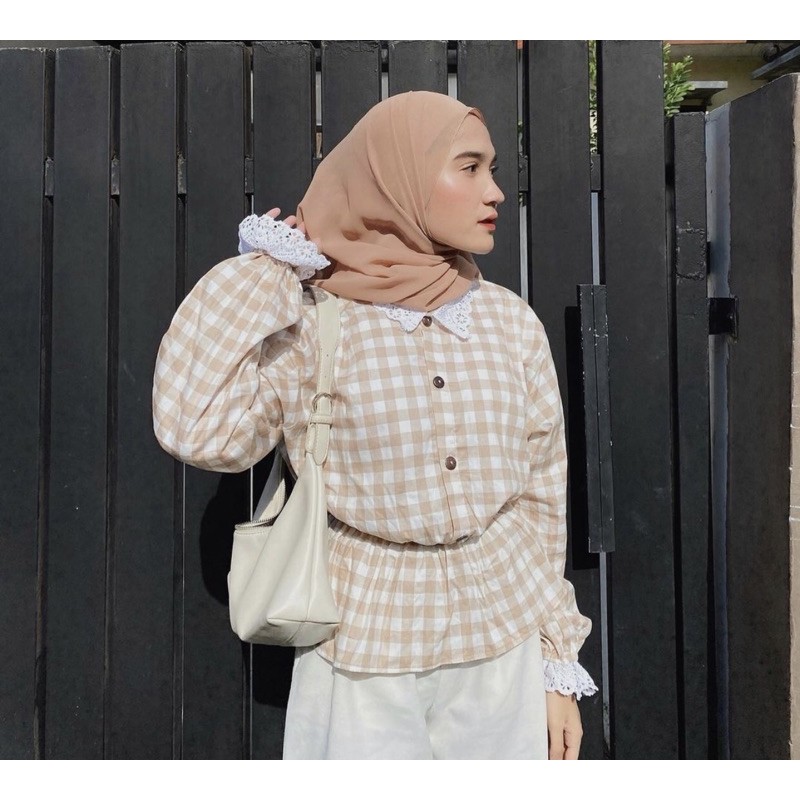 Lavella Blouse