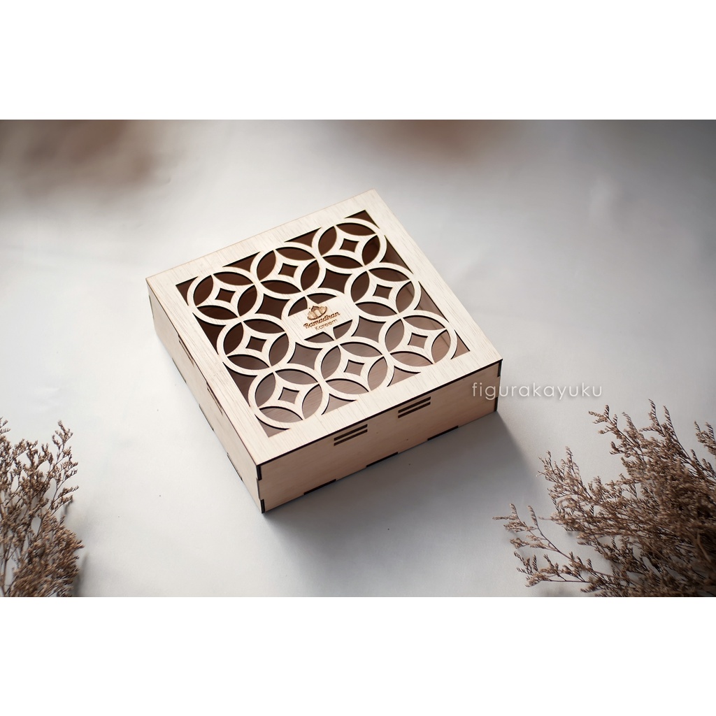 

Box Kayu Custom Box Hampers Free Grafir Kotak Kado