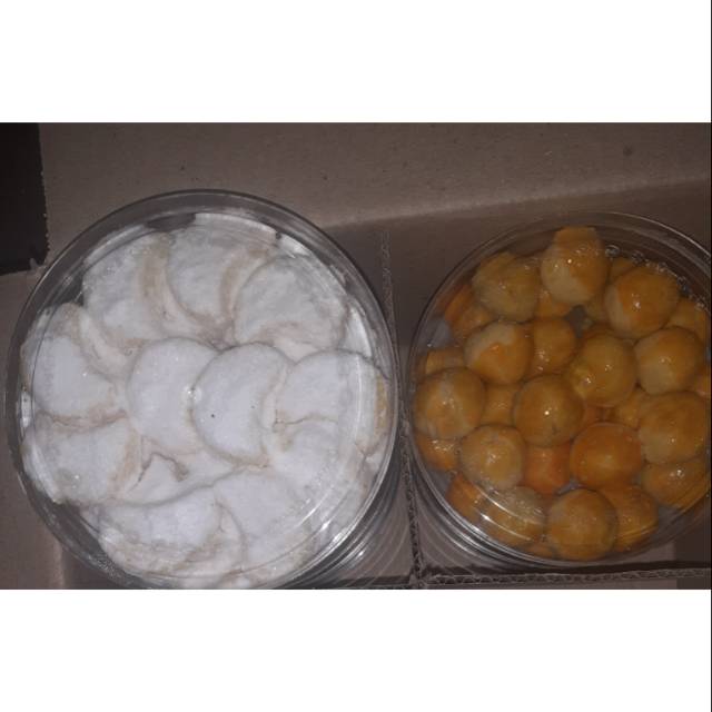 

Kue putri salju