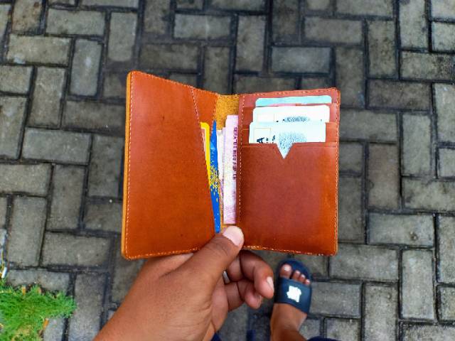 Dompet Kartu Kulit Lipat / leather card