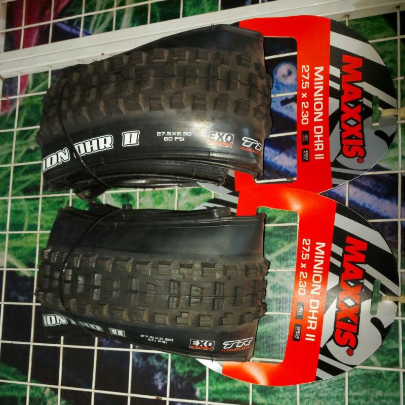 ban luar 27,5 x 2.30 maxxis minion dhr II kevlar tires