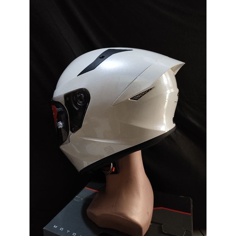 Helm KYT tt course putih