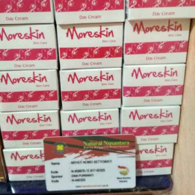 

ORIGINAL MORESKIN CREAM SIANG 20gr ORI NASA NASA JAKARTA