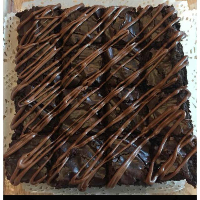 

Fresh kue brownies nutela