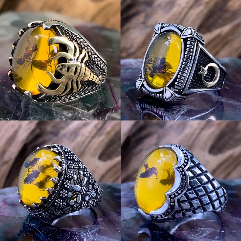 Cincin Bahan Stainless Warna Kuning Aksen Zircon Gaya Vintage Untuk Pria