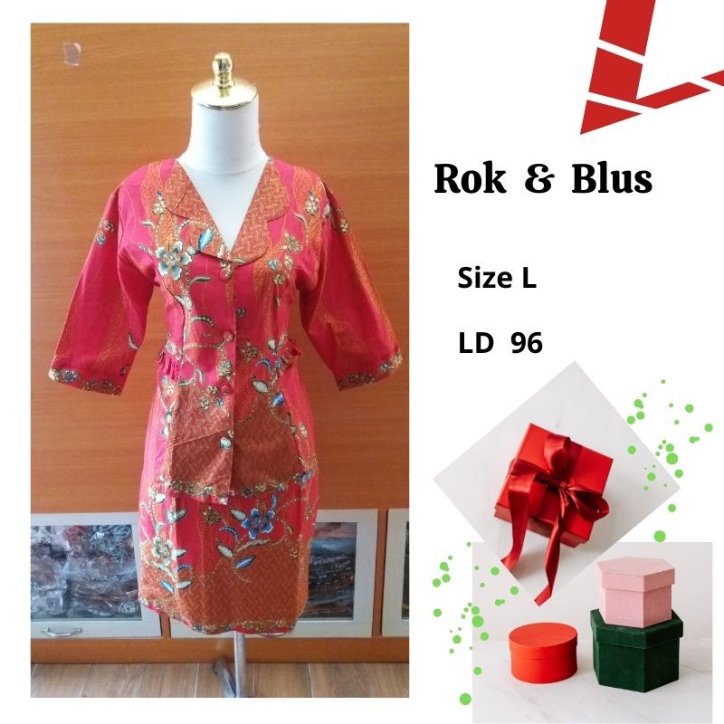 Rok dan Blus Warna Merah