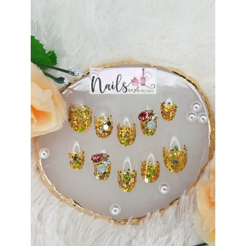 kuku palsu wedding gold / fake nails wedding gold / nail art