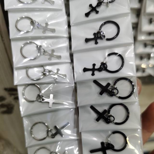 Anting tusuk fake salib isi 12pcs