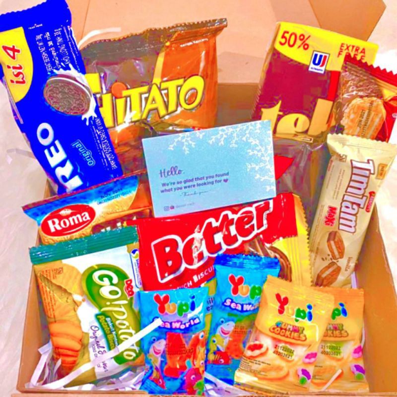 

Snack Box Snack Hampers 'Random Medium Box'