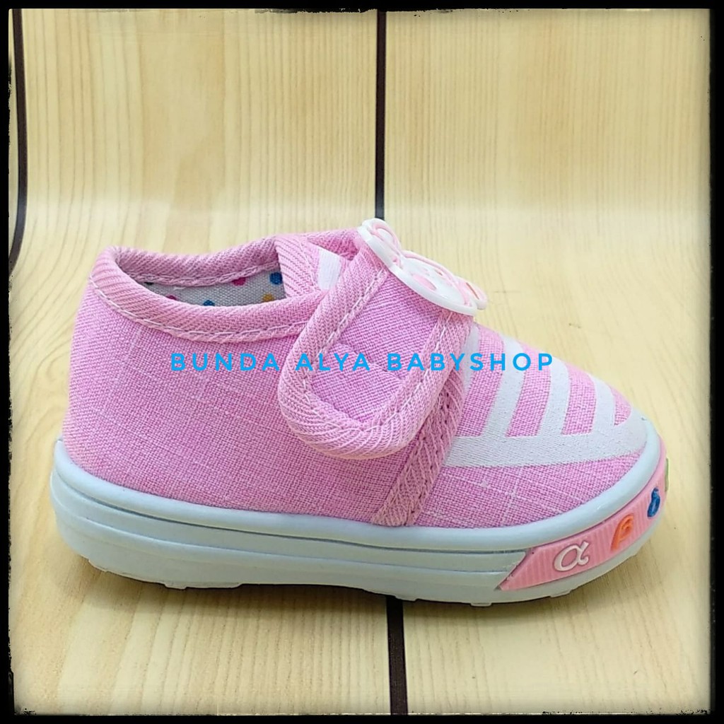 Sepatu Bayi Perempuan IMPORT Usia 6 - 12 Bulan PINK - Sepatu Anak Belajar Jalan Bunyi Ringan Dan Tidak Licin Size 16 - 20