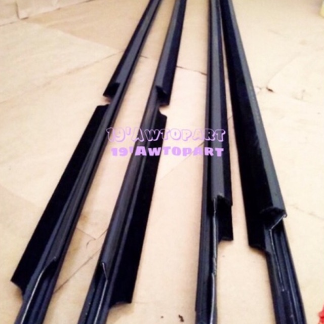 WHEATER STRIP PELIPIT KACA INNOVA CHROME 2005 / 2006 / 2007 / 2008 / 2009 / 2010 / 2011 / 2012 / 201