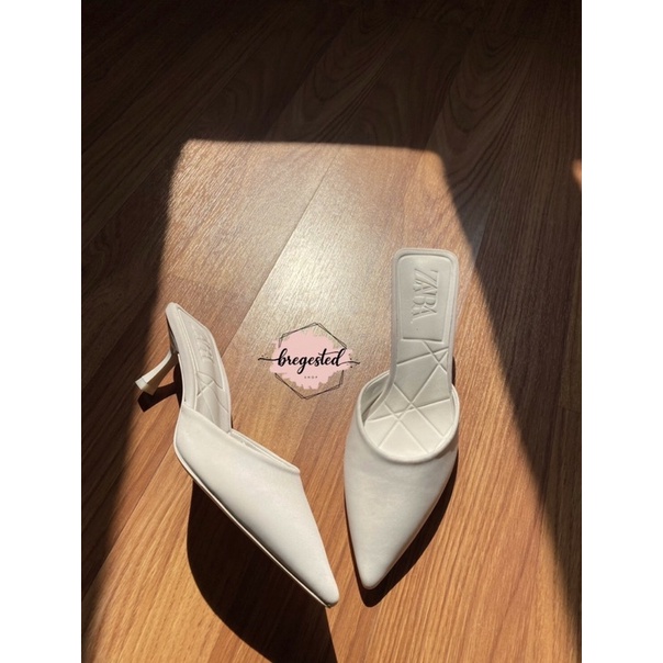 Zr slip heels