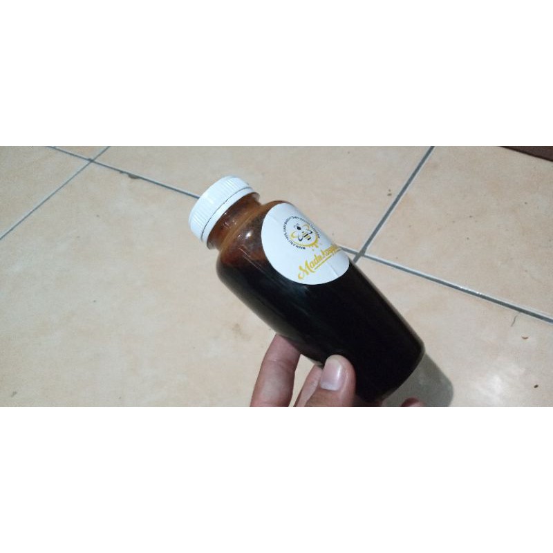 

madu hitam liar