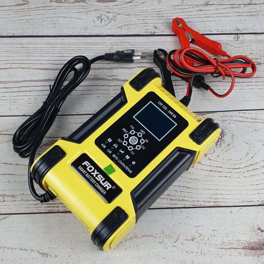 FOXSUR Charger Aki Mobil Lead Acid Smart Charger 12V/24V 6-200AH - FBC122412D - Yellow