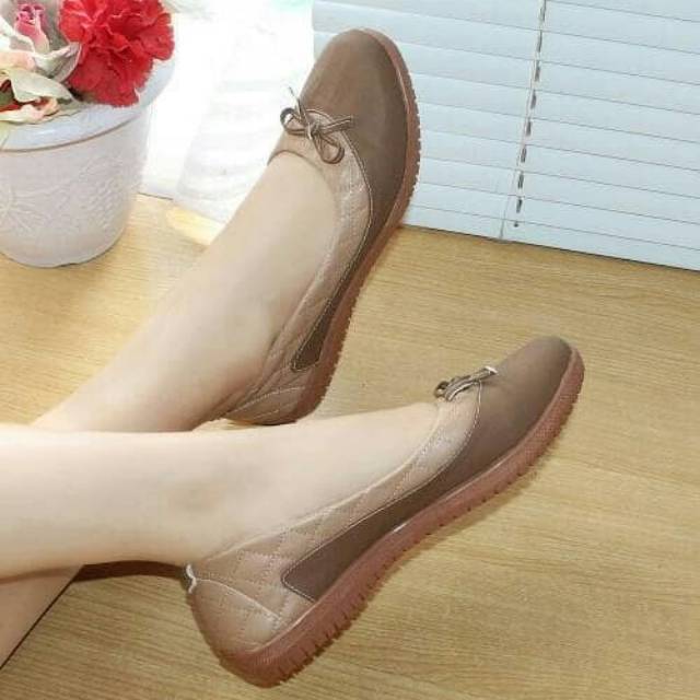 Flatshoes wanita bld 08