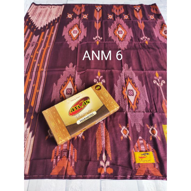 SARUNG ATLAS IDAMAN KEMBANG SILVER Motif Anemone