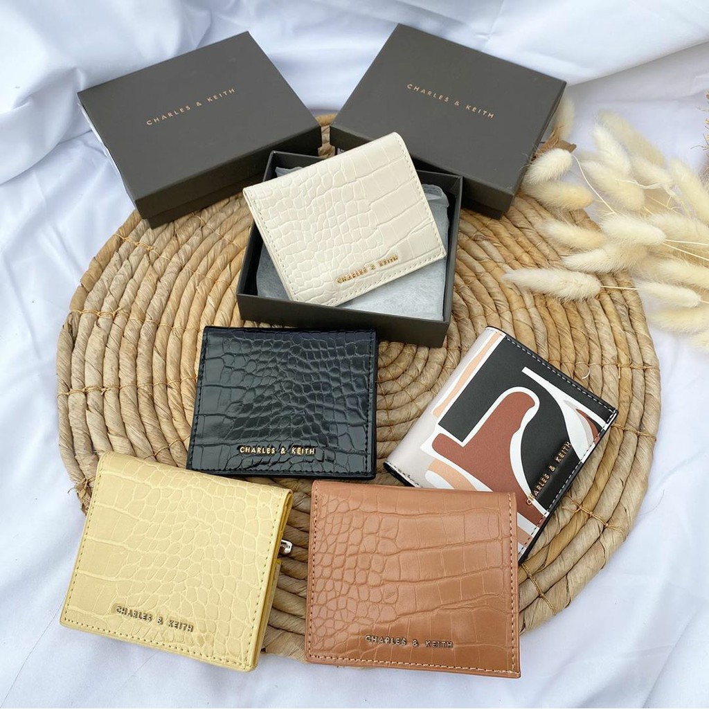 CHARLES N KEITH PRINTED SHORT MINI WALLET Shopee Indonesia