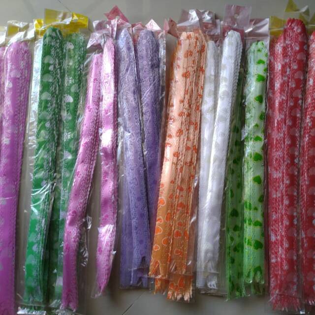 

pita serut / tarik hiasan kado motif love