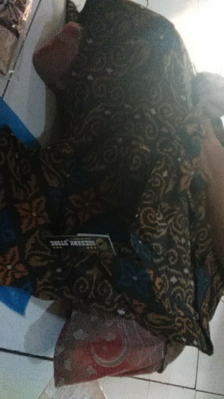 Batik Pria Lengan Pendek Rl_jaya Hrb026 Motif Keratonan Kode 002 Size M L Xl